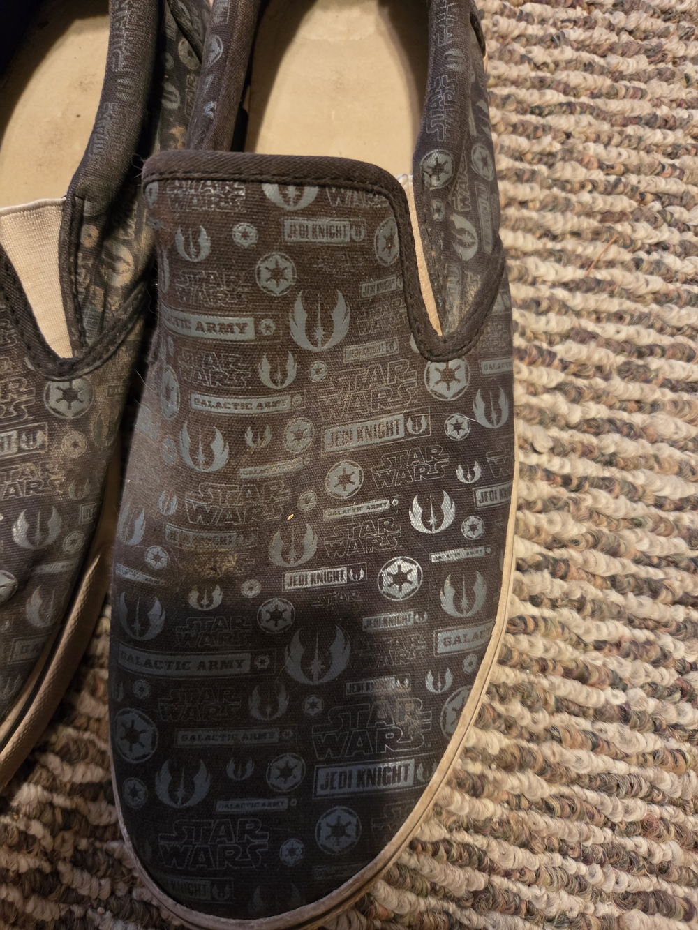 Star Wars Black  Slip-On Canvas Loafers with Emblem Print
